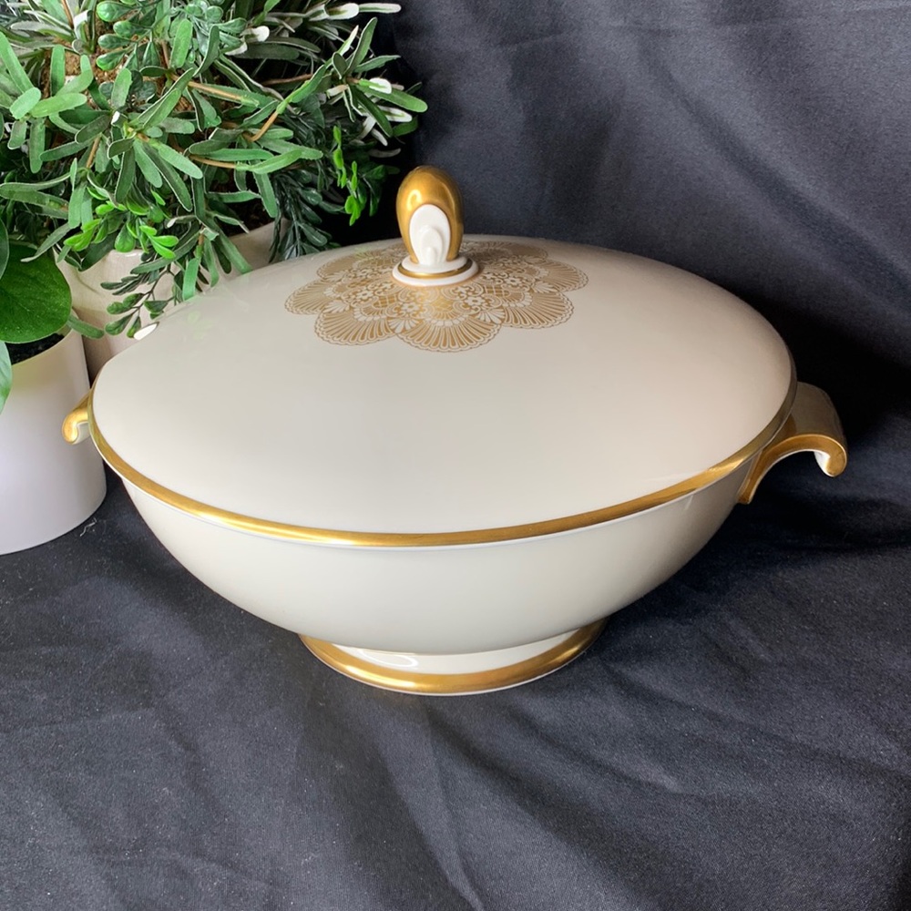 ROSENTHAL Continental AIDA covered casserole / soup dish #1473 39